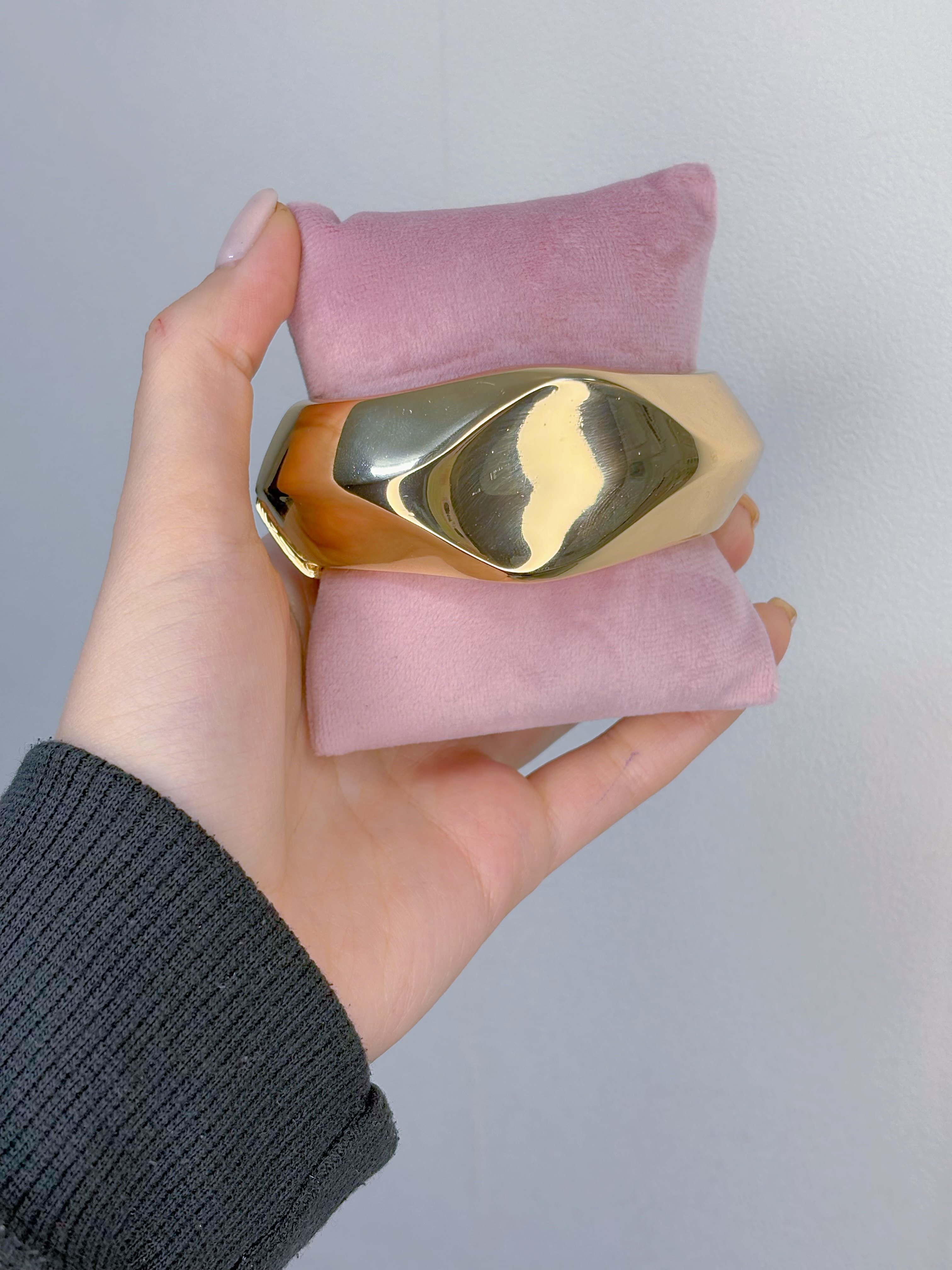 بنگل النگویی طلایی