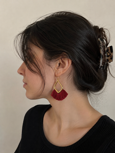 گوشواره آویز زرشکی